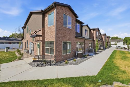 984 E 1250 S, Ogden, UT, 84404-6487 | Card Image