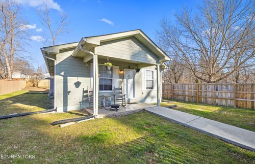 2605 Louise Ave, Knoxville, TN, 37914-5451 | Card Image