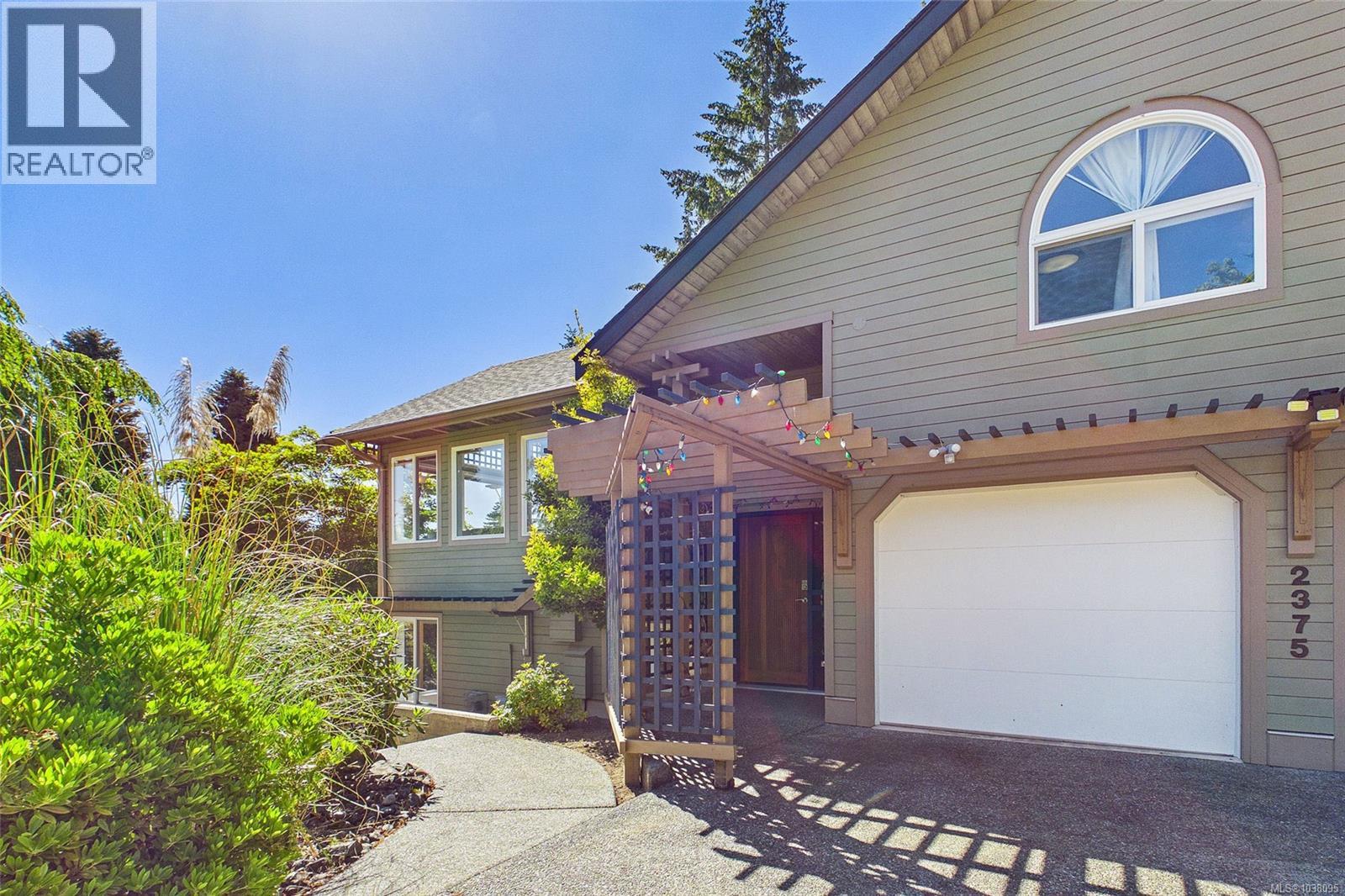 Residential in Nanoose Bay 5