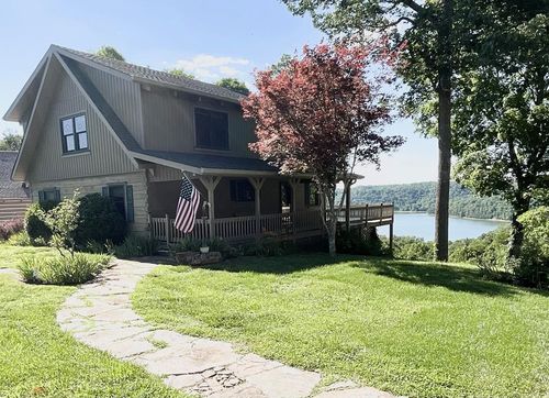 132 Millers Mill Est Rd, Byrdstown, TN, 38549-5700 | Card Image