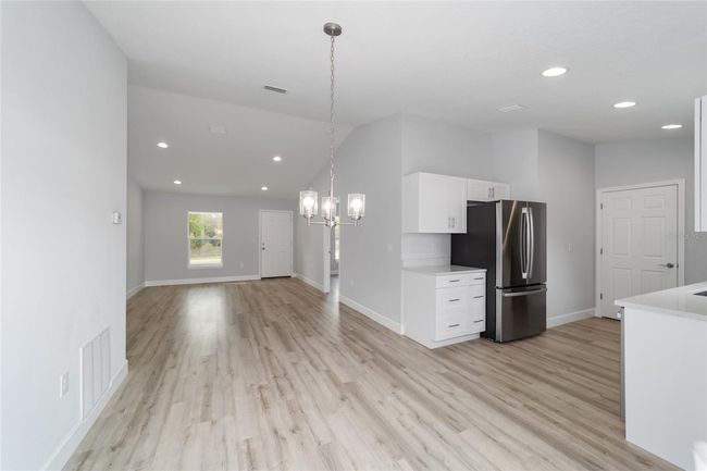 13316 Sw 105 Th Pl, House other with 3 bedrooms, 2 bathrooms and null parking in Dunnellon FL | Image 13