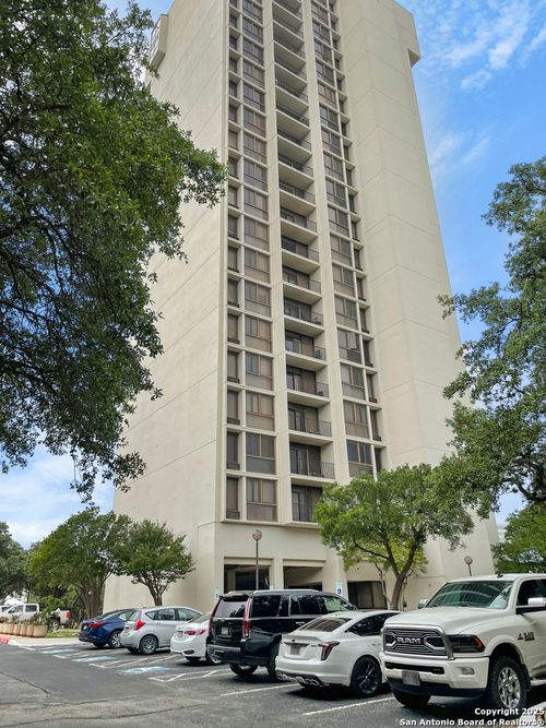 703-7701 Wurzbach Rd, San Antonio, TX, 78229-4430 | Card Image