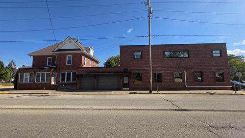 100 Park Pl, PLATTEVILLE, WI, 53818-2534 | Card Image