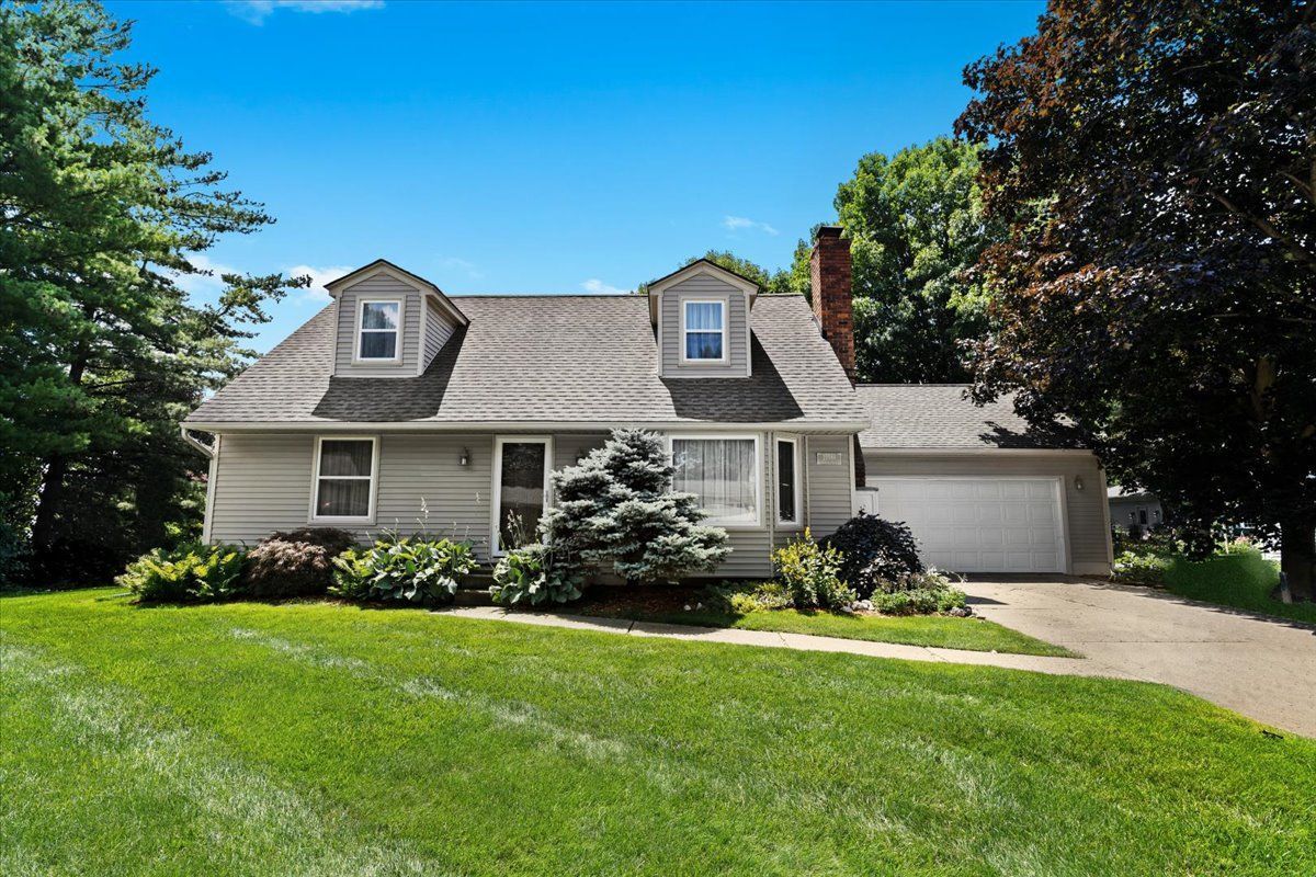 Torrey St, Armada, MI 48005