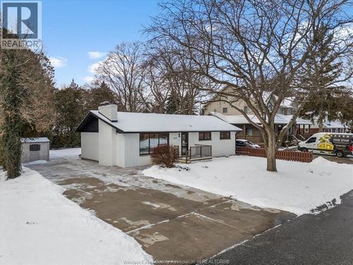 285 Burdick Cres, Tecumseh, ON, N8N2E7 | Card Image