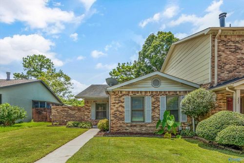 335 Chateau Dr Sw, Huntsville, AL, 35801-3407 | Card Image