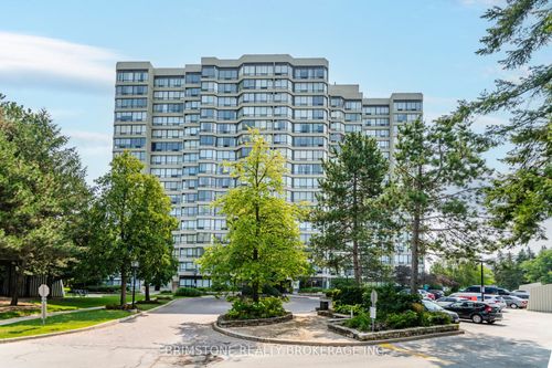 202-26 Hanover Rd, Brampton, ON, L6S4T2 | Card Image