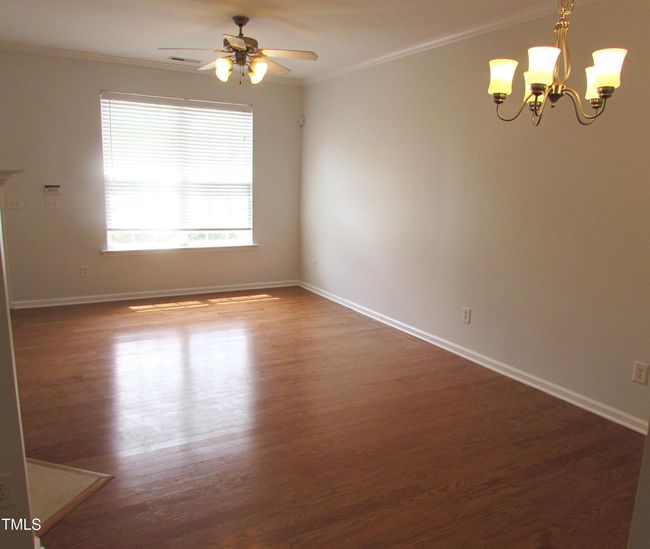 9_photo-358-red-elm-drive | Image 9