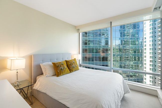 2009 - 1111 Alberni Street, Condo with 2 bedrooms, 0 bathrooms and 1 parking in Vancouver BC | Image 8