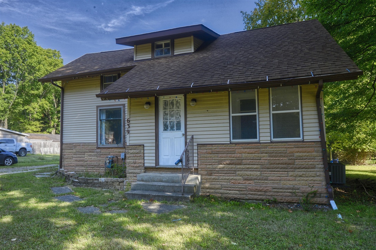 Platt St, Niles, MI 49120