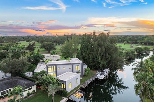 1009 Ne 104th St, Miami Shores, FL, 33138-2655 | Card Image