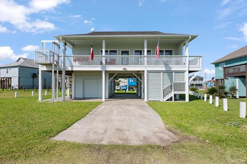 981 S Gateway, Crystal Beach, TX, 77650-3608 | Card Image