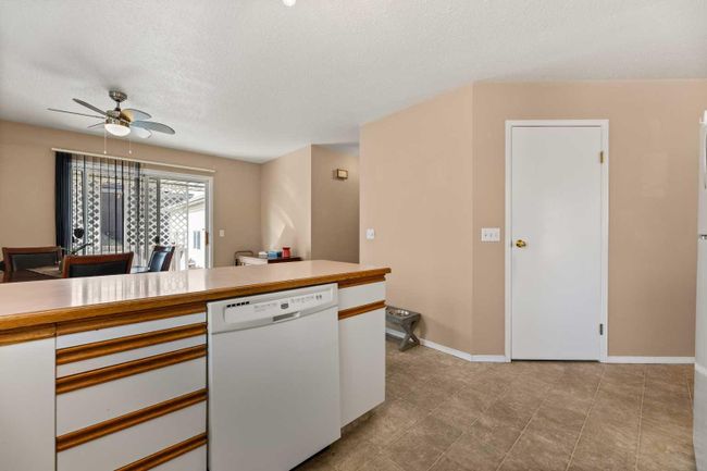 4521 Shannon Drive, Home with 2 bedrooms, 1 bathrooms and 6 parking in Olds AB | Image 8