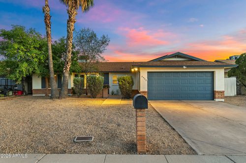 3943 W Willow Avenue, Phoenix, AZ, 85029 | Card Image