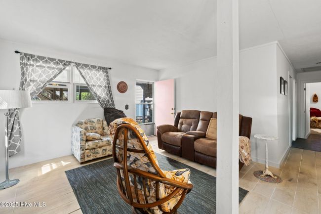306 Ne 55 Th St, House other with 3 bedrooms, 1 bathrooms and null parking in Oak Island NC | Image 17