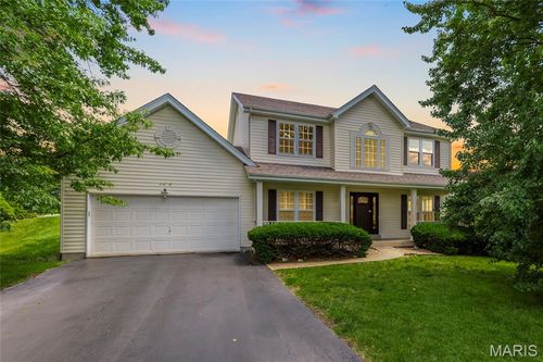 2400 Clayborn Dr, Chesterfield, MO, 63017-7818 | Card Image