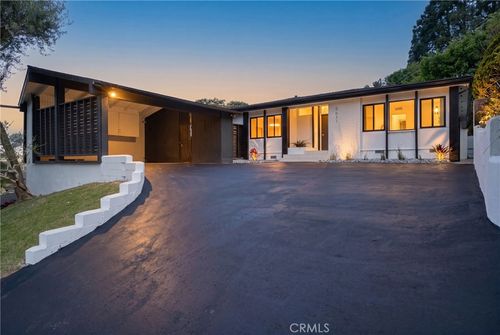 5631 Park Oak Place, Los Angeles, CA, 90068 | Card Image