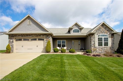 2331 Deer Creek Cir, Orrville, OH, 44667-9436 | Card Image