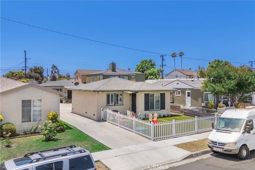 4220 W 165th St, Lawndale, CA, 90260-2924 | Card Image