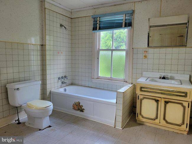 12902 Unger Rd, House other with 4 bedrooms, 2 bathrooms and null parking in SMITHSBURG MD | Image 5