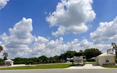 9501 Se 47th Way, Webster, FL, 33597-4562 | Card Image