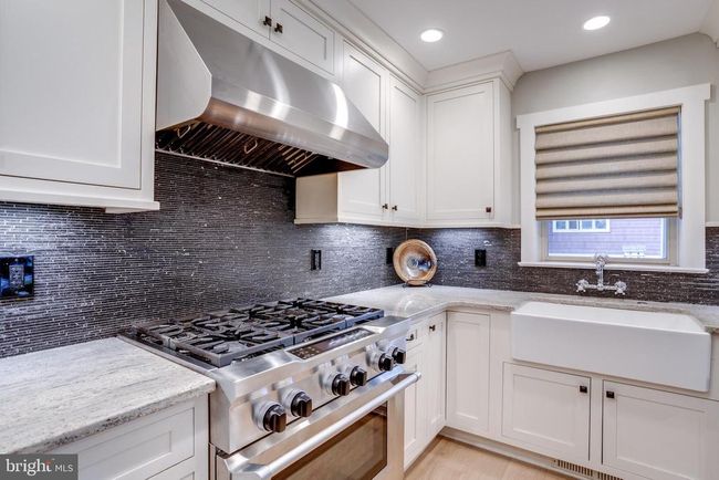 3912 Millcreek Dr, House other with 5 bedrooms, 5 bathrooms and null parking in ANNANDALE VA | Image 10