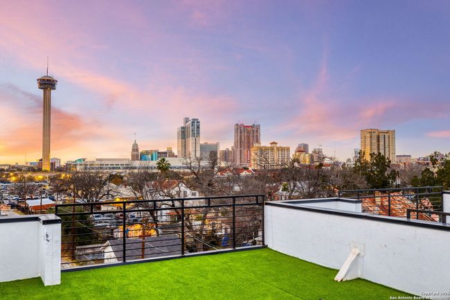 Roof Top Space | Image 4