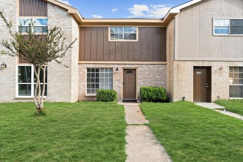 1606 Eagle Lake Rd, Sealy, TX, 77474-3710 | Card Image
