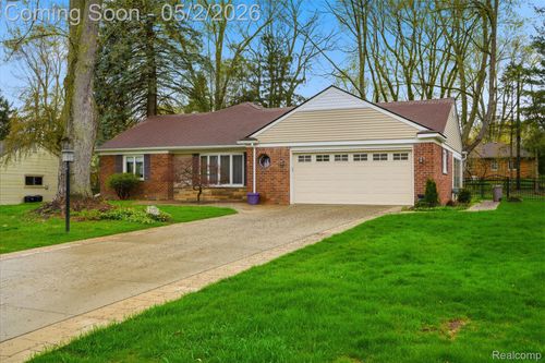 2210 Lancaster Rd, Bloomfield Hills, MI, 48302-0637 | Card Image