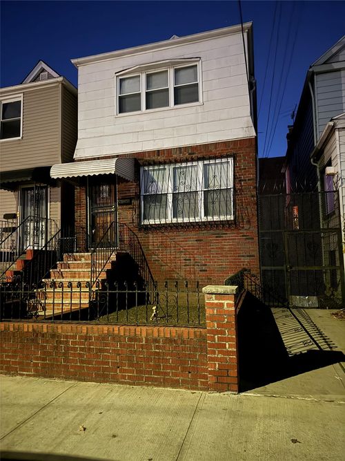 42 76th St, Elmhurst, NY, 11373-1845 | Card Image