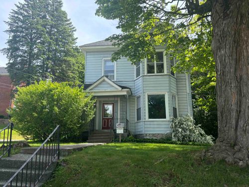 91 S Main St, Saint Albans, VT, 05478-2209 | Card Image
