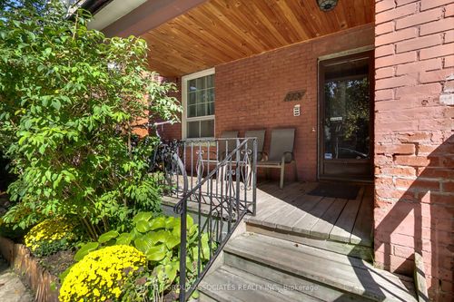 203 Fairview Ave, Toronto, ON, M6P3A6 | Card Image