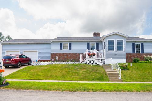 1209 Applejack Dr, Erie, PA, 16509-3953 | Card Image