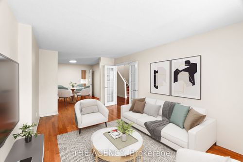 27 Wilsonview Ave, Guelph, ON, N1G2W5 | Card Image