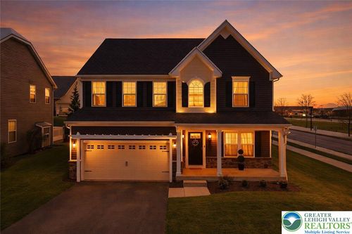 2120 Emanuel Ct, Easton, PA, 18045-5674 | Card Image