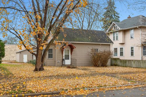 1437 Kane St, La Crosse, WI, 54603-2470 | Card Image