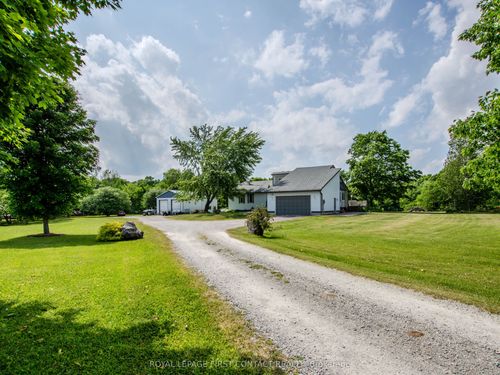 1580 Flos 3 Road W, Springwater, ON, L0L2K0 | Card Image