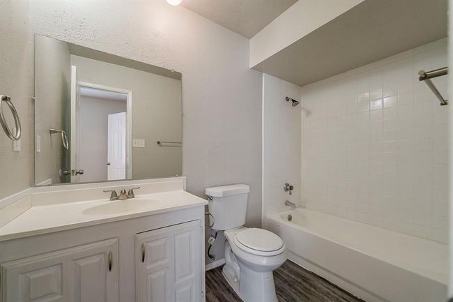 5802 Evening Shadows Ln, House other with 3 bedrooms, 2 bathrooms and 2 parking in Spring TX | Image 17