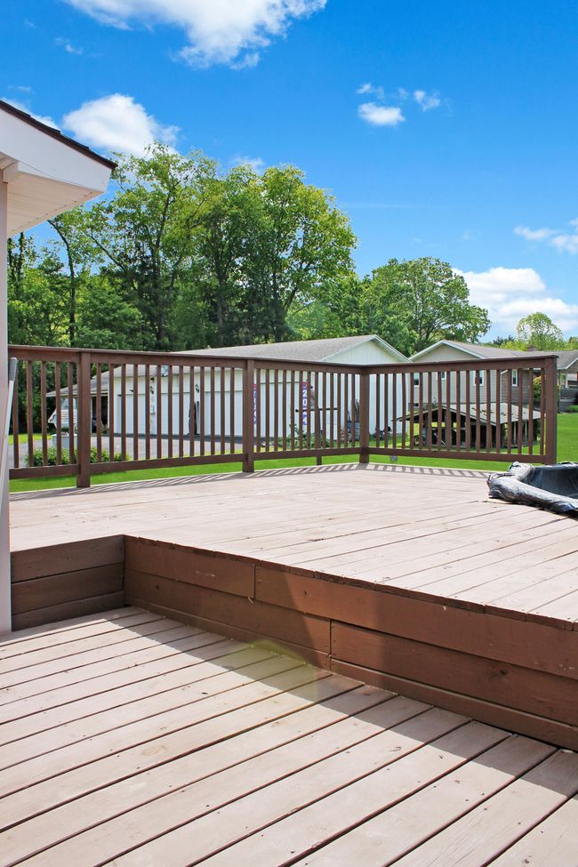 Deck | Image 4