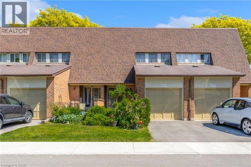 2-3008 Palmer Dr, Burlington, ON, L7M1L2 | Card Image