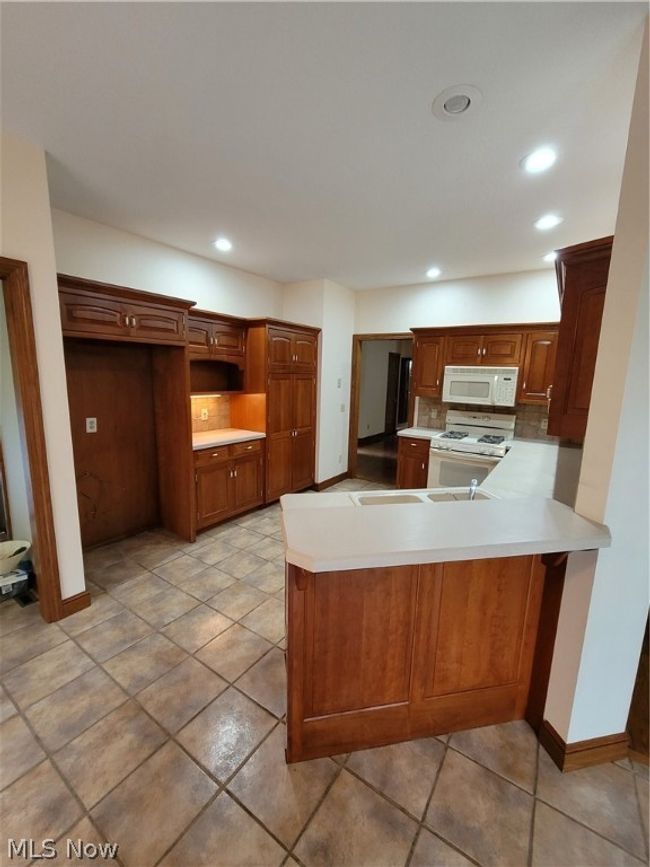 4674 Deer Creek Dr, House other with 4 bedrooms, 3 bathrooms and null parking in Wooster OH | Image 4