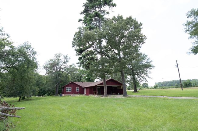 24070 State Highway 31 E, House other with 4 bedrooms, 3 bathrooms and null parking in Kilgore TX | Image 36