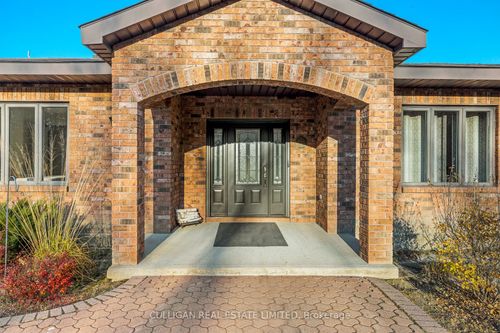 2315 Styles Side Rd, Kinburn, ON, K0A2H0 | Card Image