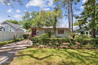 323 S 5 Th Street, House other with 2 bedrooms, 1 bathrooms and null parking in Fernandina Beach FL | Image 3