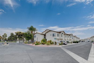 202 - 4830 Black Bear Road, Condo with 2 bedrooms, 2 bathrooms and null parking in Las Vegas NV | Image 2