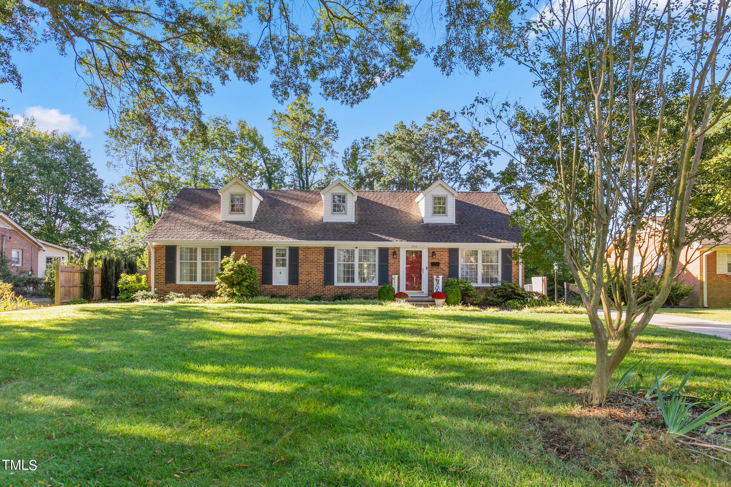 Armfield Ave, Burlington, NC 27215