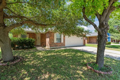 103 Easy St, Hutto, TX, 78634-5345 | Card Image