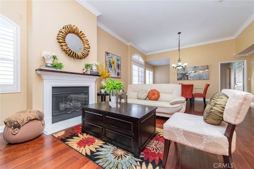 402-610 S Wilton Pl, Los Angeles, CA, 90020-4508 | Card Image