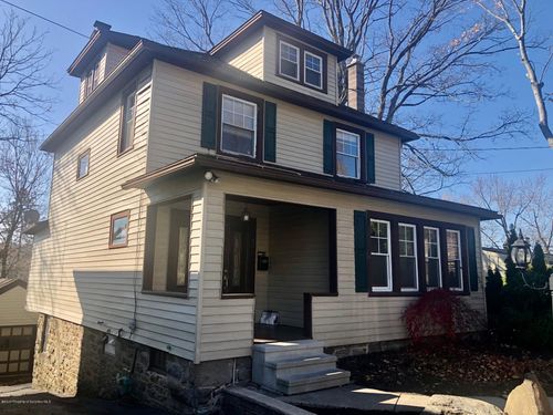 504 School St, Clarks Summit, PA, 18411-1508 | Card Image