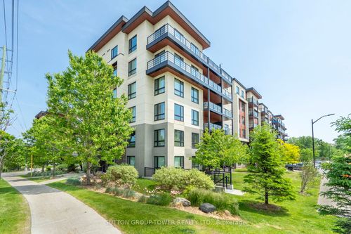 314-306 Essa Rd, Barrie, ON, L9J0H5 | Card Image
